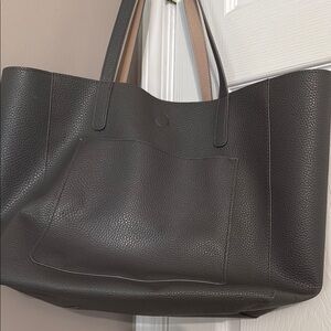 Dark Brown Leather Tote Bag with Minimalist Design and Spacious Interior